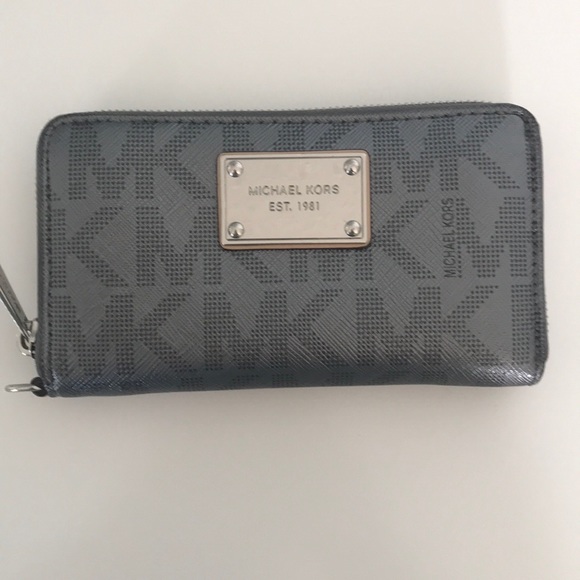 Handbags - Michael Kors wallet